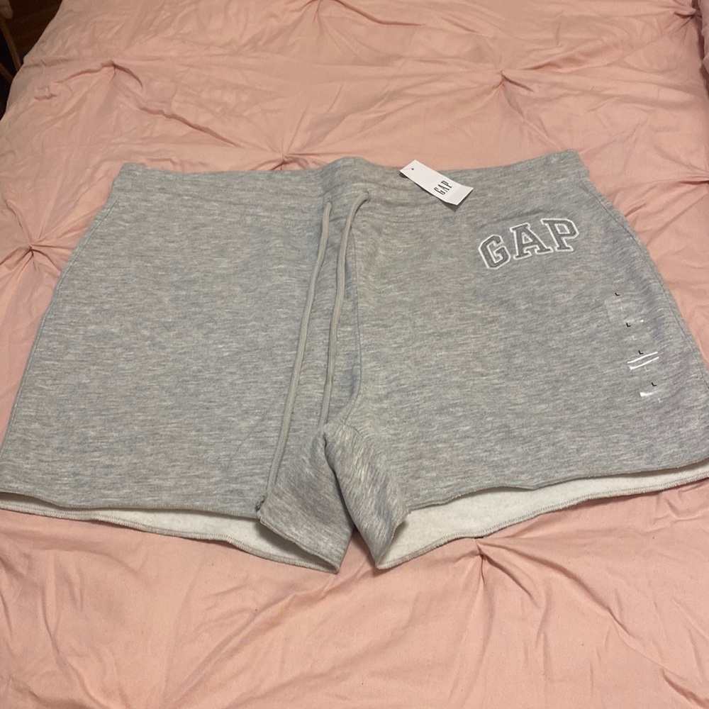 Women’s Gap Shorts